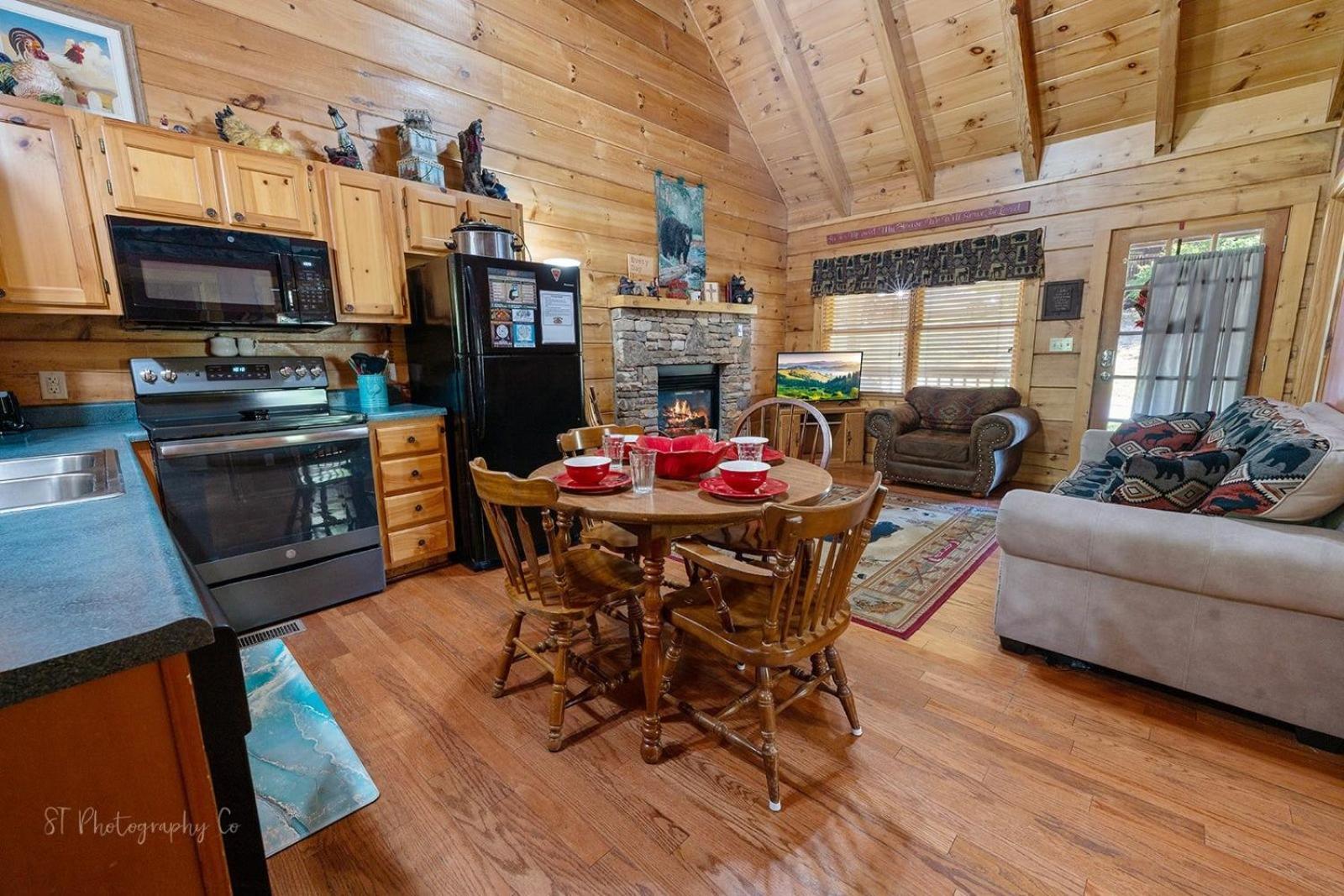Karen's Cabin cabin Pigeon Forge Bagian luar foto