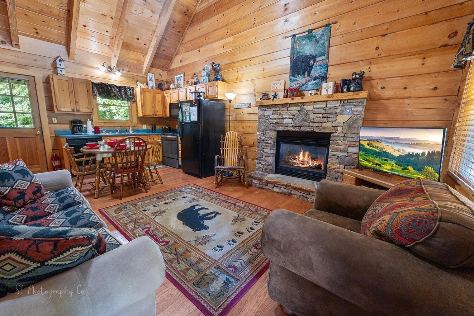 Karen's Cabin cabin Pigeon Forge Bagian luar foto