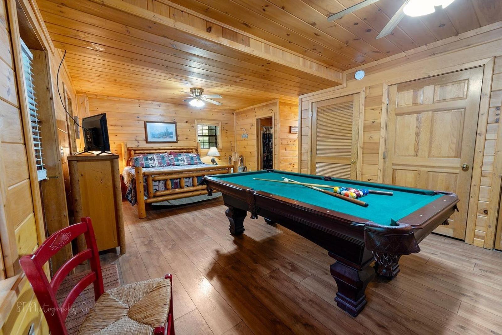 Karen's Cabin cabin Pigeon Forge Bagian luar foto