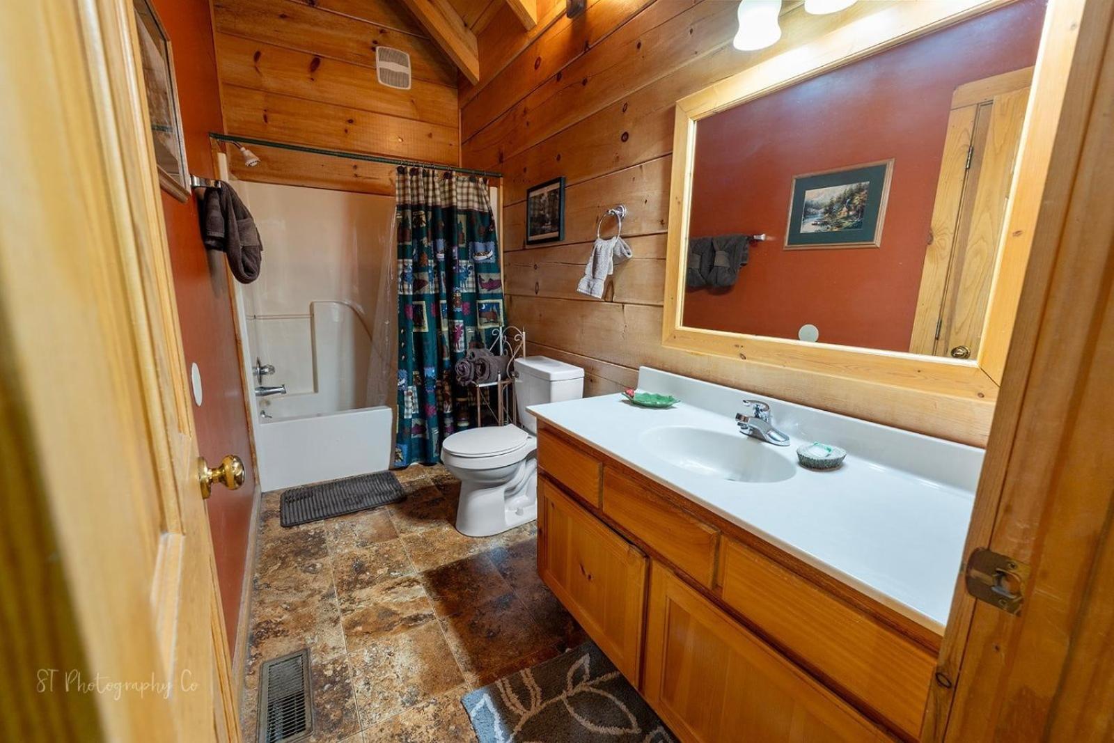 Karen's Cabin cabin Pigeon Forge Bagian luar foto